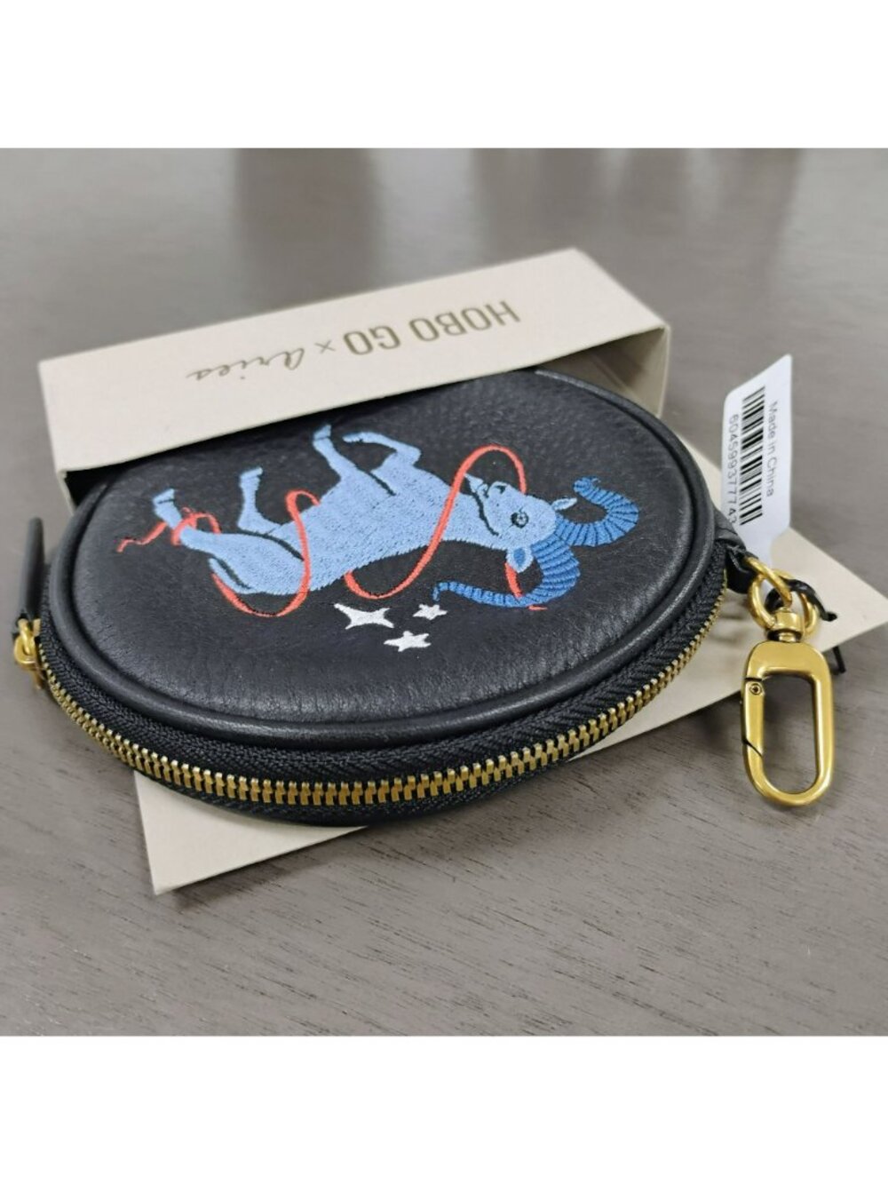 Hobo Go X Aries Black Leather Round Zip Pouch Coin Purse Blue Zodiac Goat NEW - Picture 3 of 6
